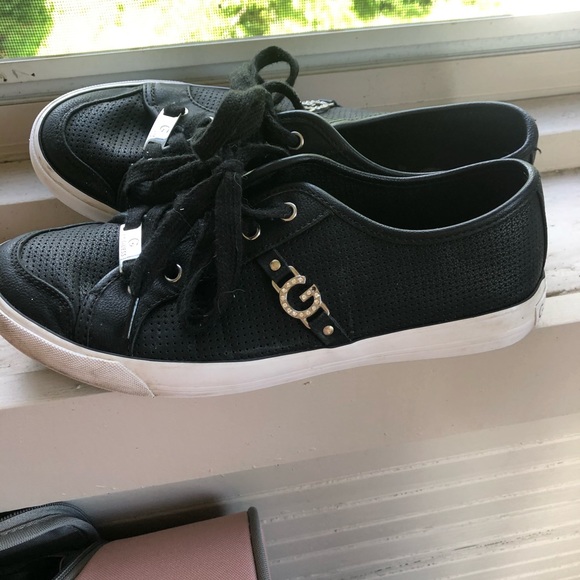 Black Guess Sneakers - Picture 1 of 6
